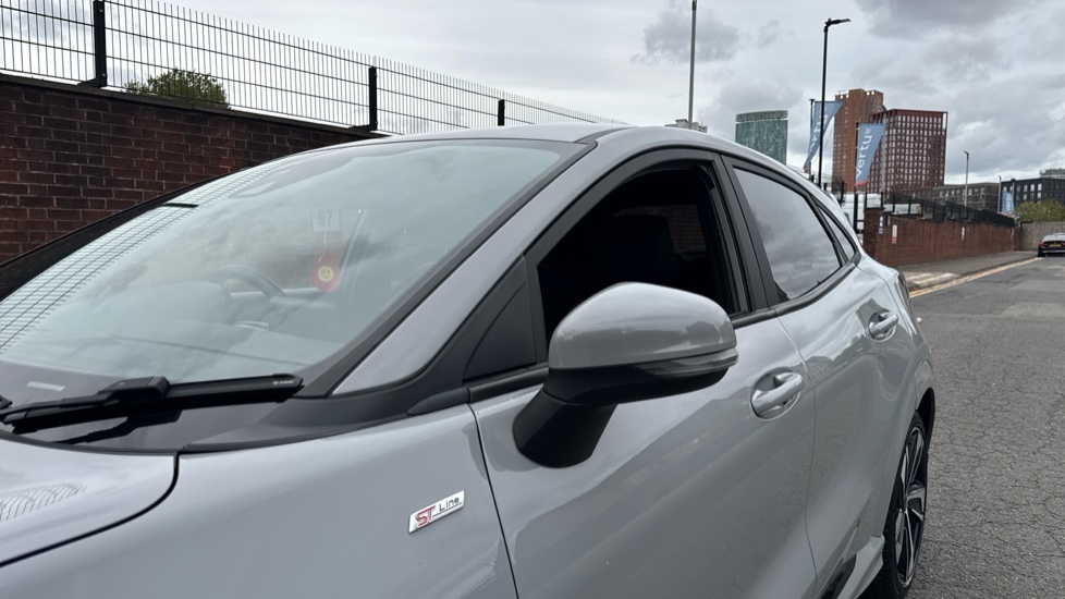 Ford Puma 1.0 EcoBoost Hybrid mHEV ST-Line X 5dr Petrol Hatchback - Image 42