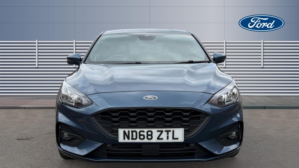 Ford Focus 1.0 EcoBoost 125 ST-Line X 5dr Auto Petrol Hatchback - Image 3