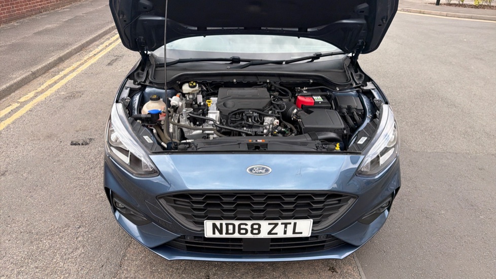 Ford Focus 1.0 EcoBoost 125 ST-Line X 5dr Auto Petrol Hatchback - Image 8