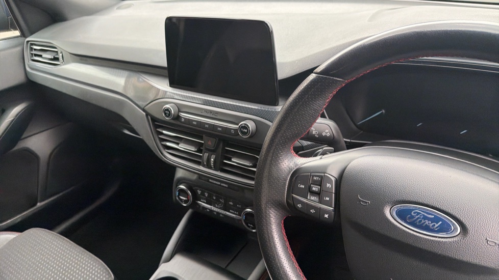 Ford Focus 1.0 EcoBoost 125 ST-Line X 5dr Auto Petrol Hatchback - Image 14