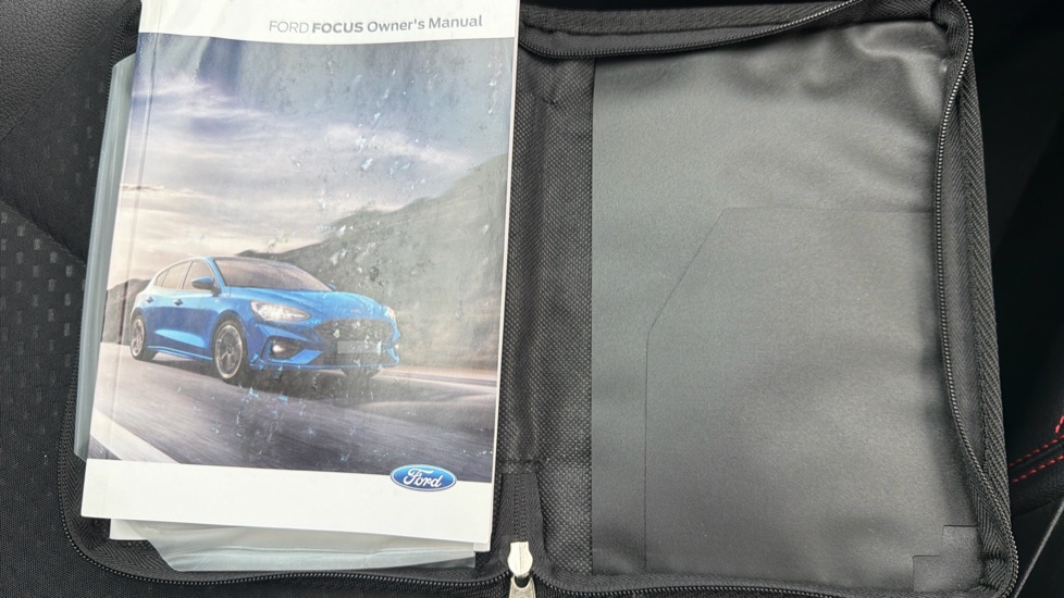 Ford Focus 1.0 EcoBoost 125 ST-Line X 5dr Auto Petrol Hatchback - Image 19