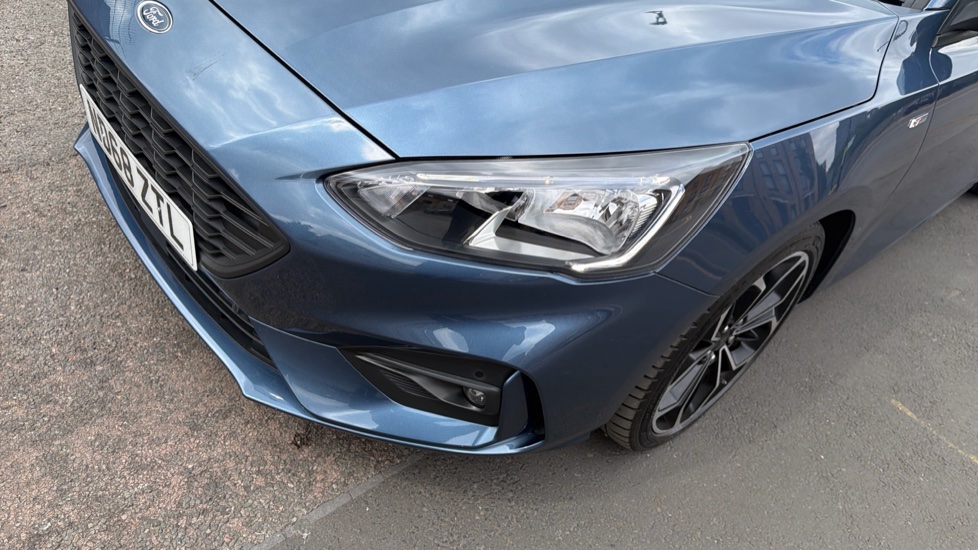 Ford Focus 1.0 EcoBoost 125 ST-Line X 5dr Auto Petrol Hatchback - Image 33