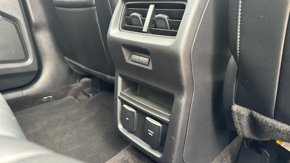 Ford Edge 2.0 TDCi 210 Titanium 5dr Powershift Diesel Estate - Image 35