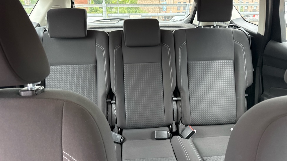 Ford C-MAX 1.6 125 Zetec 5dr Petrol Estate - Image 15