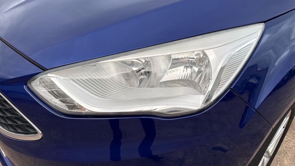 Ford C-MAX 1.6 125 Zetec 5dr Petrol Estate - Image 37
