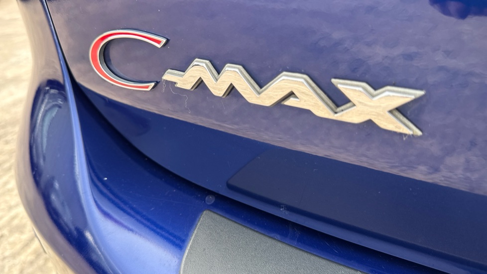 Ford C-MAX 1.6 125 Zetec 5dr Petrol Estate - Image 41