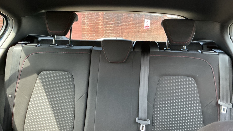 Ford Focus 1.0 EcoBoost 125 ST-Line 5dr Petrol Hatchback - Image 15