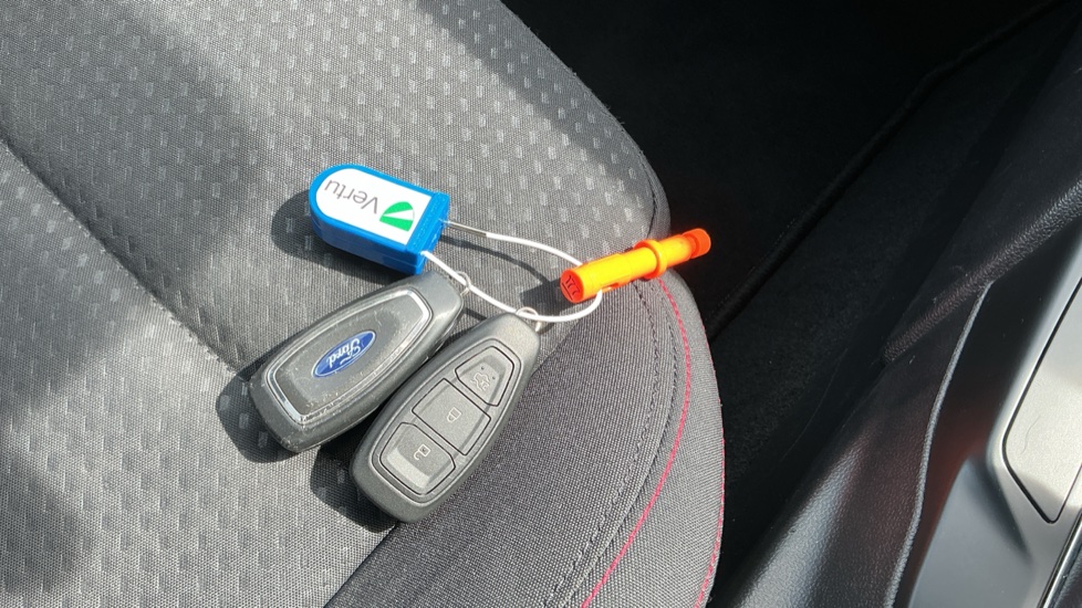 Ford Focus 1.0 EcoBoost 125 ST-Line 5dr Petrol Hatchback - Image 20