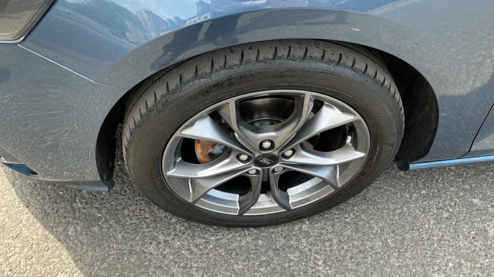 Ford Focus 1.0 EcoBoost 125 ST-Line 5dr Petrol Hatchback - Image 30
