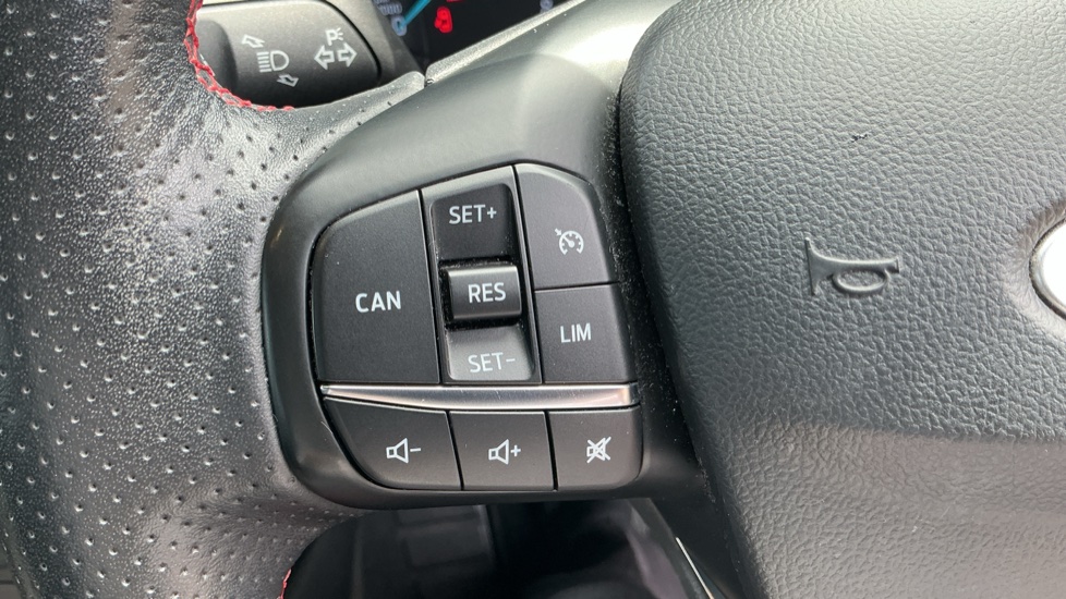 Ford Focus 1.0 EcoBoost 125 ST-Line 5dr Petrol Hatchback - Image 45