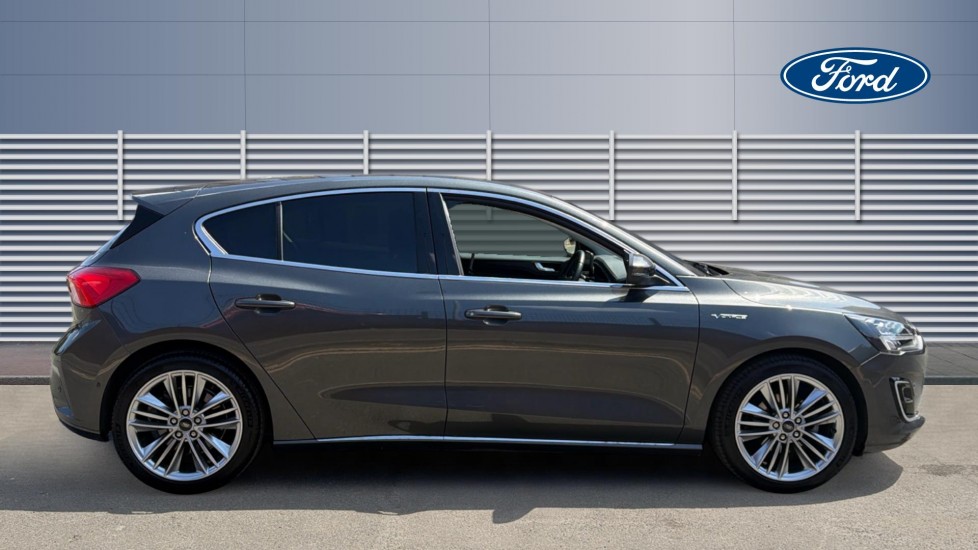 Ford Focus Vignale 1.0 EcoBoost 125 5dr Petrol Hatchback - Image 5