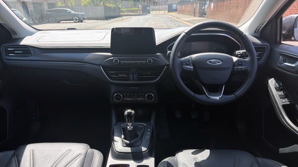 Ford Focus Vignale 1.0 EcoBoost 125 5dr Petrol Hatchback - Image 10