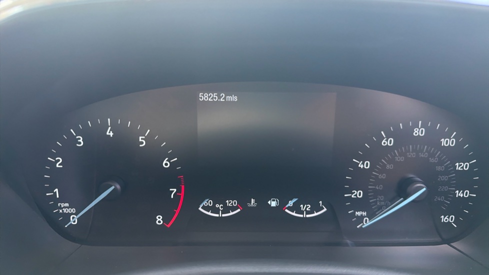 Ford Focus Vignale 1.0 EcoBoost 125 5dr Petrol Hatchback - Image 18