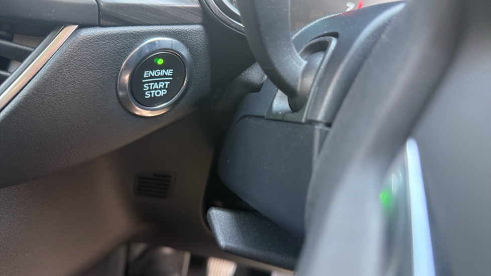 Ford Focus Vignale 1.0 EcoBoost 125 5dr Petrol Hatchback - Image 35