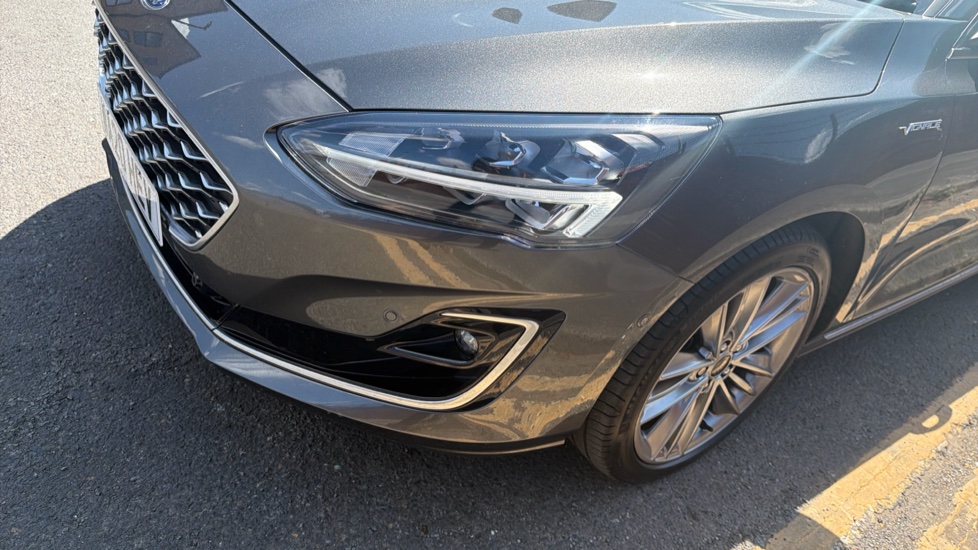 Ford Focus Vignale 1.0 EcoBoost 125 5dr Petrol Hatchback - Image 40