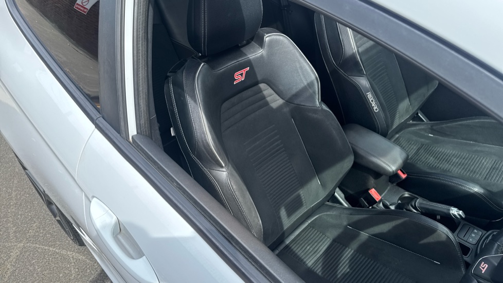 Ford Fiesta ST 1.5 EcoBoost ST-3 3dr Petrol Hatchback - Image 36