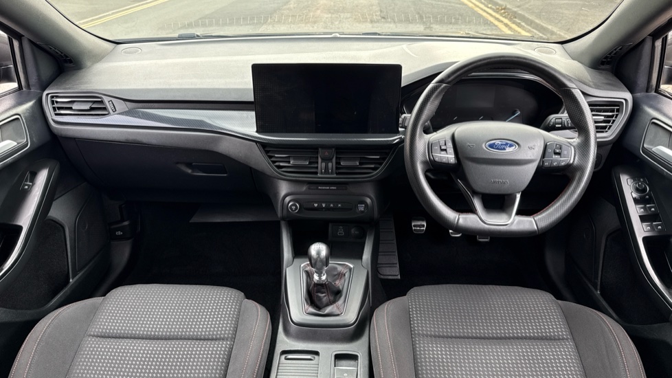 Ford Focus 1.0 EcoBoost Hybrid mHEV ST-Line 5dr Petrol Hatchback - Image 10