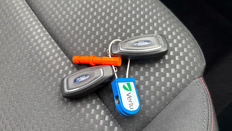 Ford Focus 1.0 EcoBoost Hybrid mHEV ST-Line 5dr Petrol Hatchback - Image 20