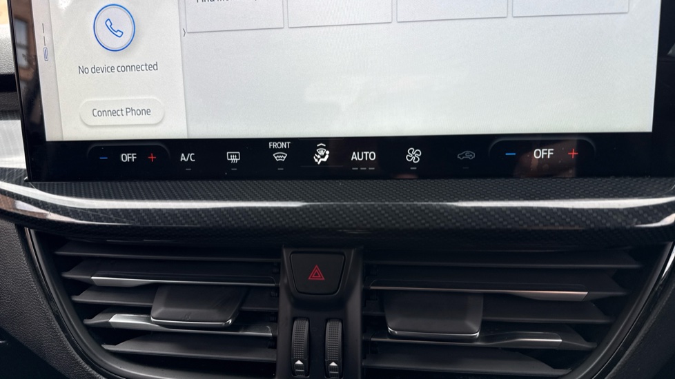 Ford Focus 1.0 EcoBoost Hybrid mHEV ST-Line 5dr Petrol Hatchback - Image 30
