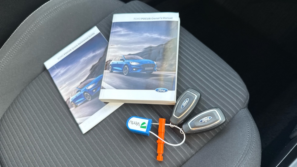Ford Focus 1.0 EcoBoost 125 Titanium 5dr Auto Petrol Estate - Image 19