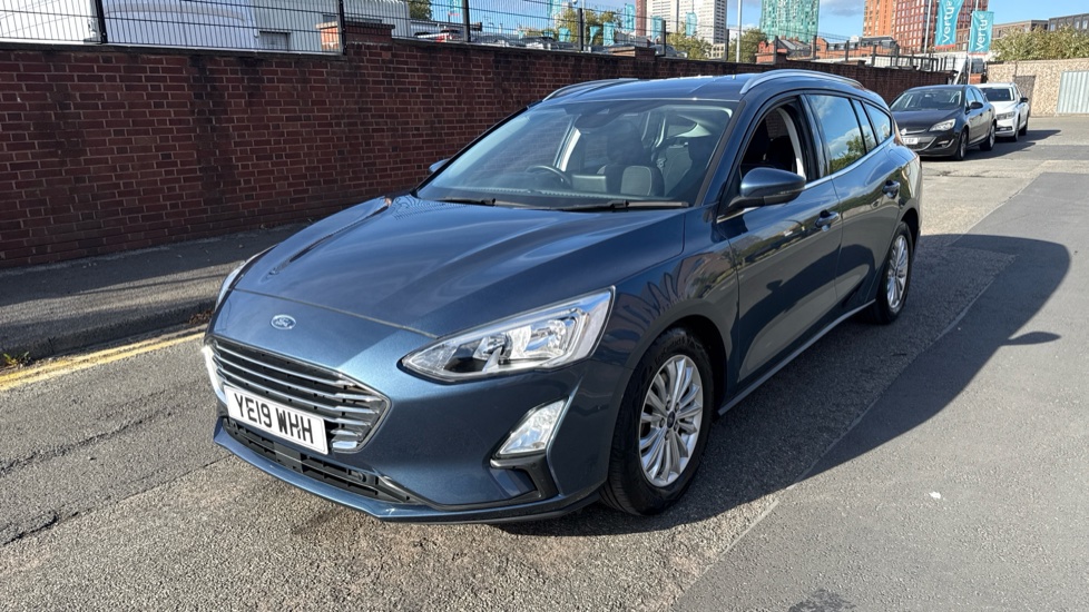 Ford Focus 1.0 EcoBoost 125 Titanium 5dr Auto Petrol Estate - Image 35