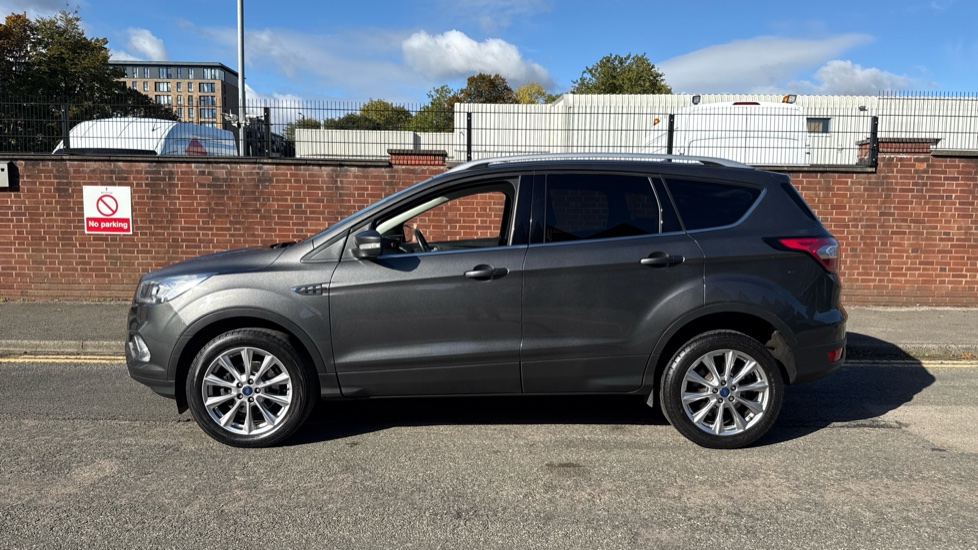 Ford Kuga 1.5 TDCi Titanium Edition 5dr 2WD Diesel Estate - Image 38