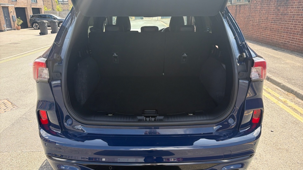 Ford Kuga 2.5 FHEV ST-Line Edition 5dr CVT Hybrid Estate - Image 4