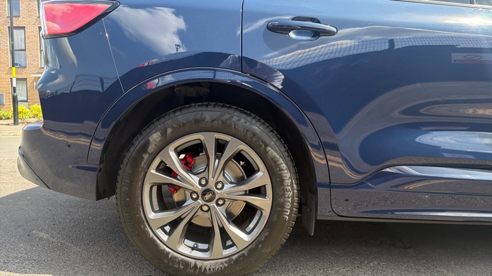 Ford Kuga 2.5 FHEV ST-Line Edition 5dr CVT Hybrid Estate - Image 7