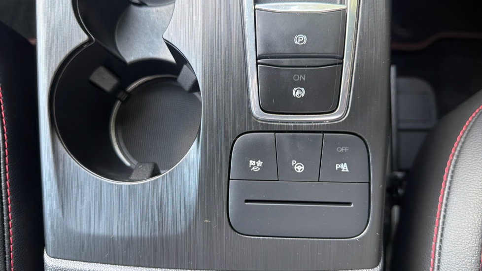 Ford Kuga 2.5 FHEV ST-Line Edition 5dr CVT Hybrid Estate - Image 32