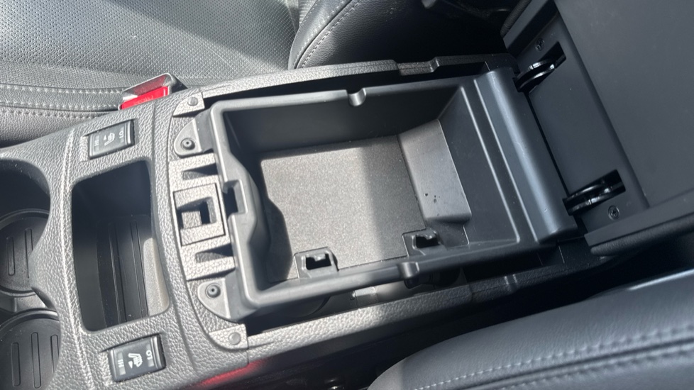 Nissan Qashqai 1.6 dCi Tekna [Non-Panoramic] 5dr Diesel Hatchback - Image 29