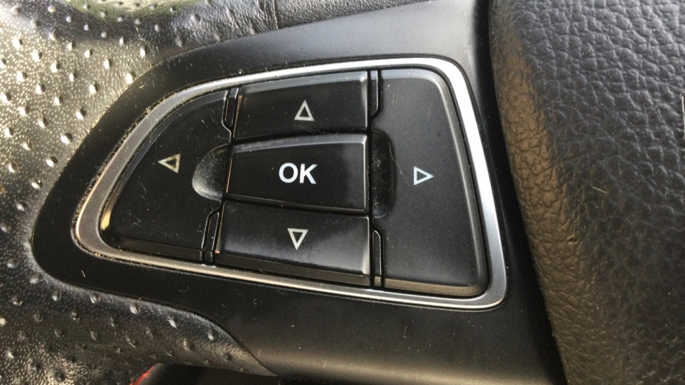 Ford Kuga 2.0 TDCi ST-Line 5dr 2WD Diesel Estate - Image 32