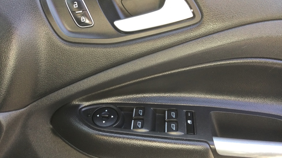 Ford Kuga 2.0 TDCi ST-Line 5dr 2WD Diesel Estate - Image 34