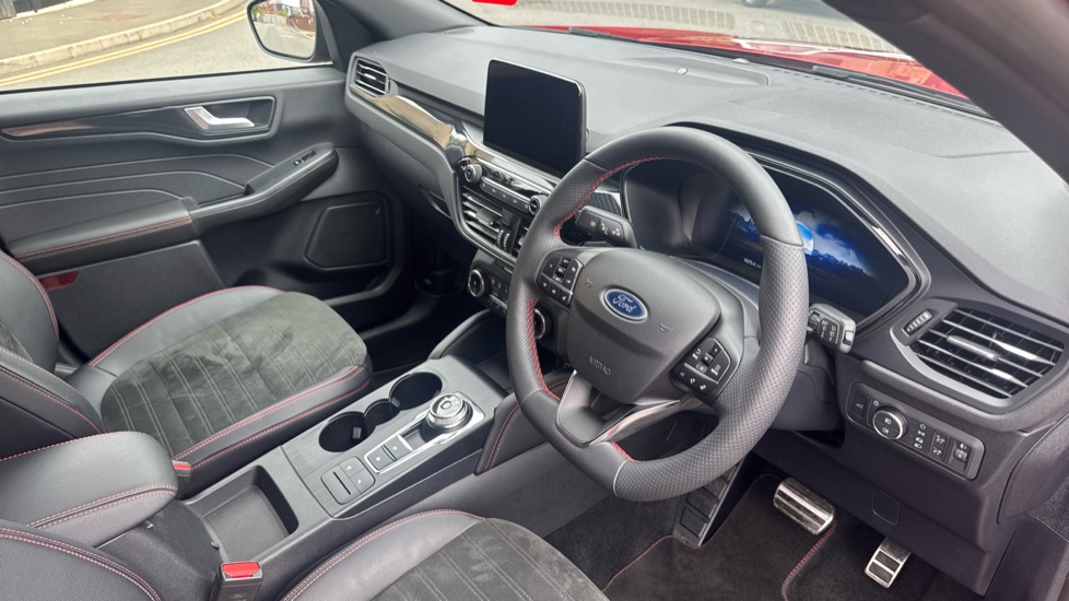 Ford Kuga 2.5 FHEV ST-Line Edition 5dr CVT Hybrid Estate - Image 11