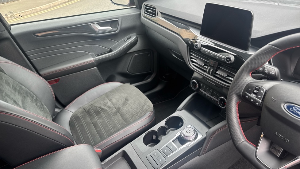 Ford Kuga 2.5 FHEV ST-Line Edition 5dr CVT Hybrid Estate - Image 14