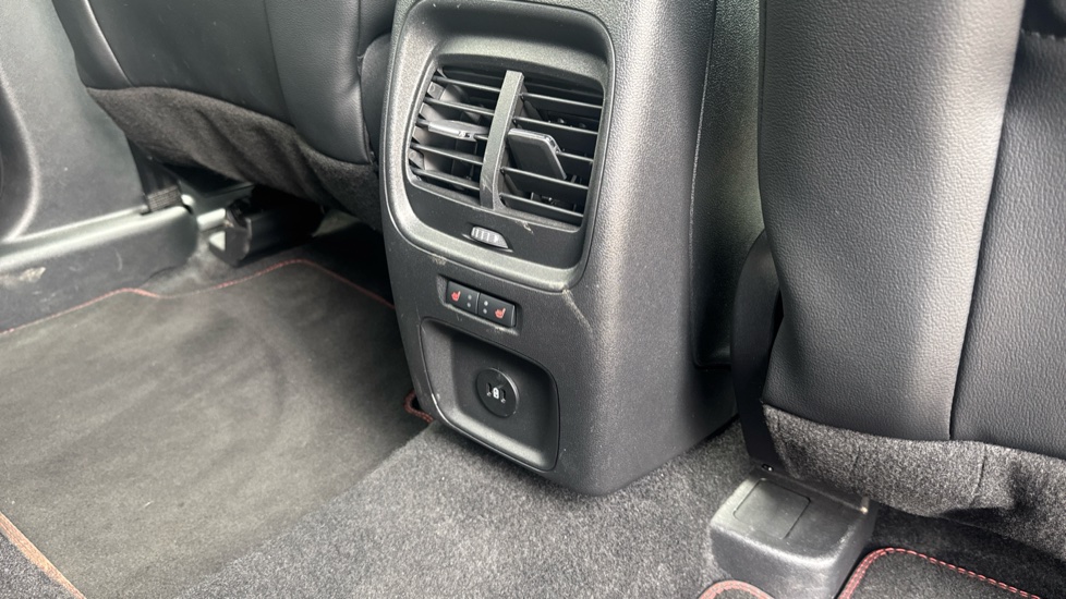Ford Kuga 2.5 FHEV ST-Line Edition 5dr CVT Hybrid Estate - Image 31