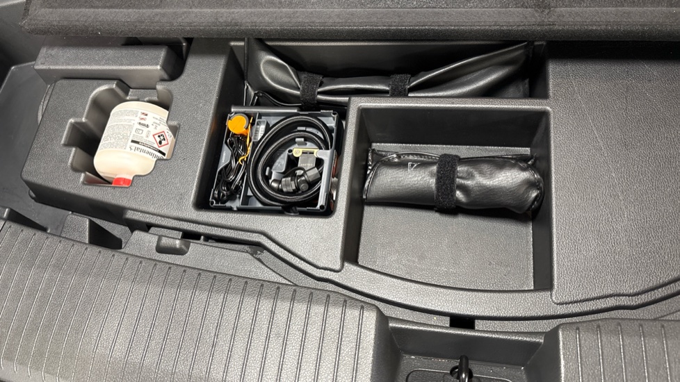 Nissan X-Trail 1.5 E-Power E-4orce 213 Acenta Prem 5dr 7 St Auto Hybrid Station Wagon - Image 71