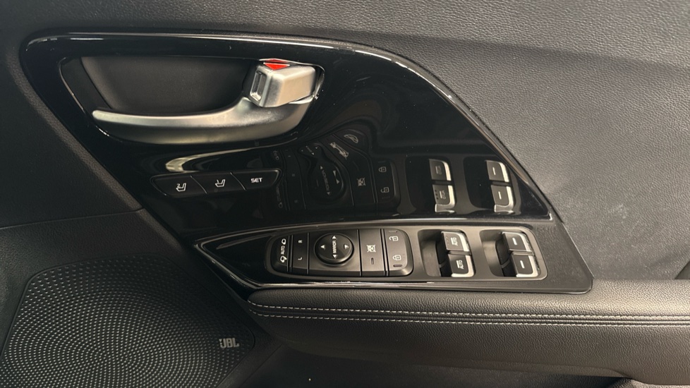 Kia Niro 1.6 GDi Hybrid 4 5dr DCT Hybrid Estate - Image 26