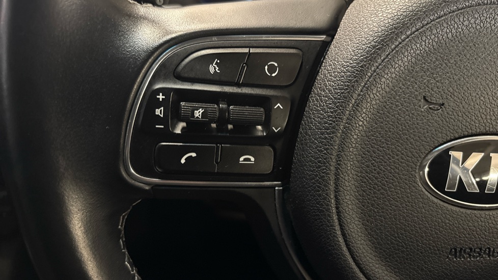 Kia Niro 1.6 GDi Hybrid 4 5dr DCT Hybrid Estate - Image 30