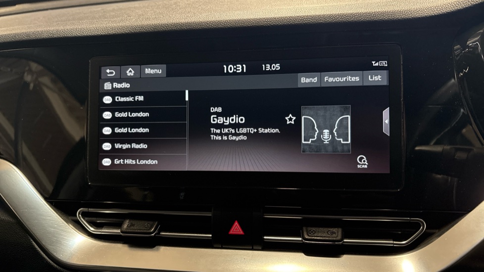 Kia Niro 1.6 GDi Hybrid 4 5dr DCT Hybrid Estate - Image 39