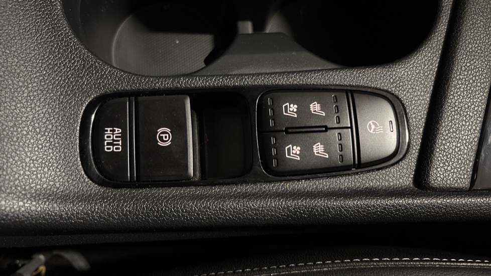 Kia Niro 1.6 GDi Hybrid 4 5dr DCT Hybrid Estate - Image 43