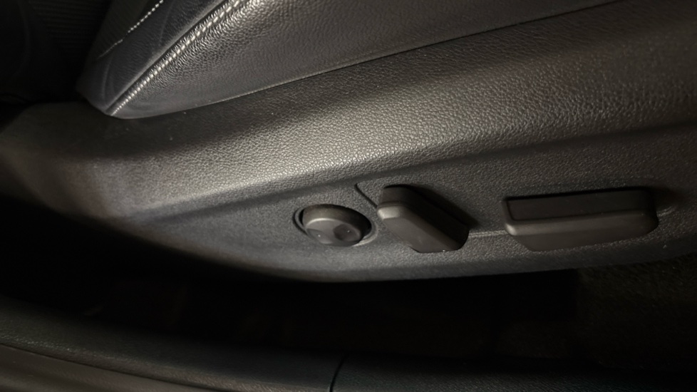 Kia Niro 1.6 GDi Hybrid 4 5dr DCT Hybrid Estate - Image 47
