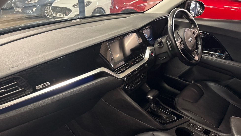 Kia Niro 1.6 GDi Hybrid 4 5dr DCT Hybrid Estate - Image 73