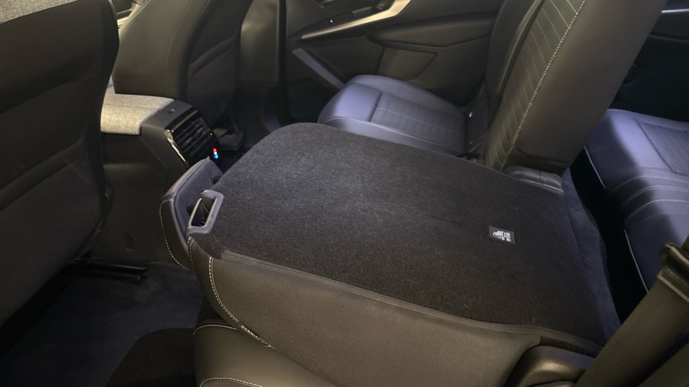 Peugeot 5008 1.2 Hybrid 136 Allure 5dr e-DSC6 Petrol Estate - Image 61