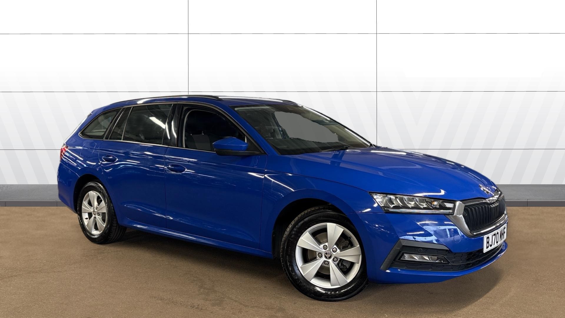 Skoda Octavia listing photo