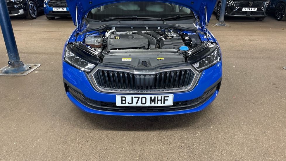 Skoda Octavia 1.5 TSI SE Technology 5dr Petrol Estate - Image 8