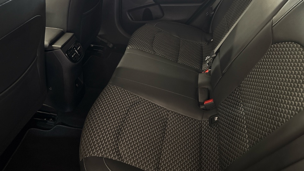 Kia Xceed 1.5T GDi ISG 3 5dr Petrol Hatchback - Image 16