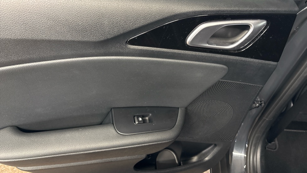 Kia Xceed 1.5T GDi ISG 3 5dr Petrol Hatchback - Image 57