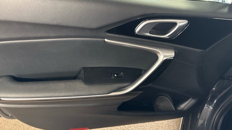 Kia Xceed 1.5T GDi ISG 3 5dr Petrol Hatchback - Image 67