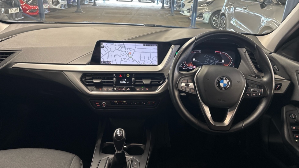 BMW 1 Series 118i [136] SE 5dr [Live Cockpit Professional] Petrol Hatchback - Image 10