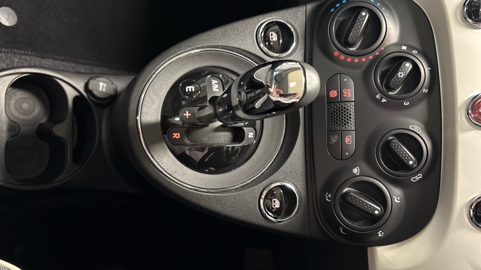Fiat 500 1.2 Lounge 3dr Dualogic Petrol Hatchback - Image 36